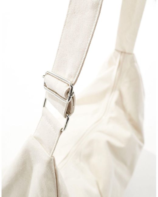 ASOS – halbmondförmige oversize-umhängetasche in White für Herren