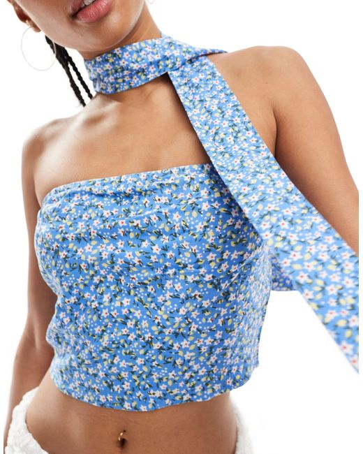 Top a fascia con foulard a fiorellini di Daisy Street in Blue