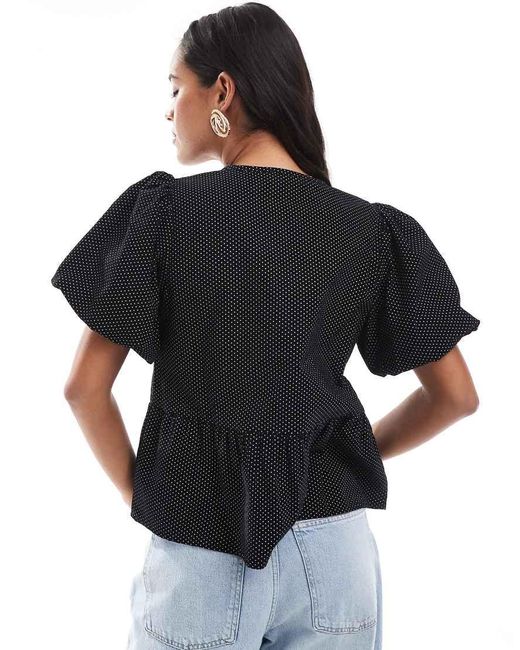 Black blouse girl hot sale