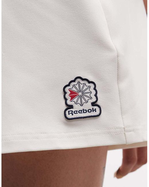 X Asos Reebok de color White
