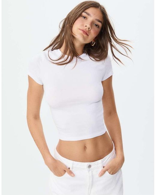 Stradivarius White Slim Fit Basic T-Shirt