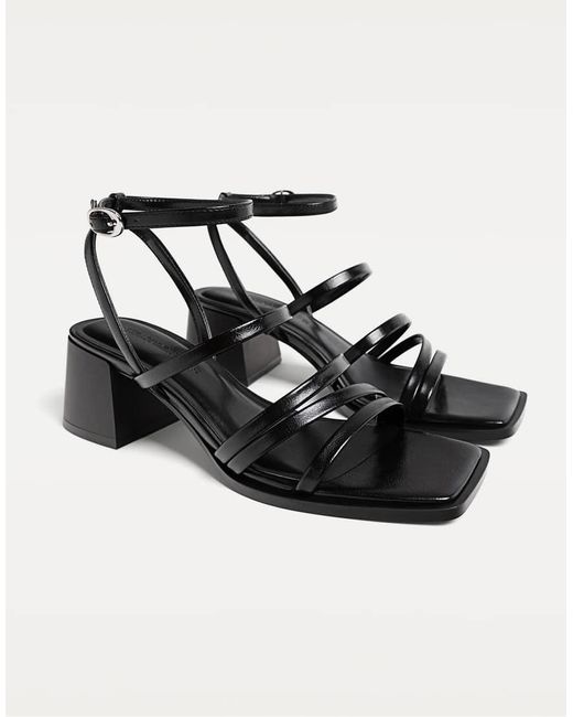 Stradivarius Sandalen Met Bandjes En Blokhak in het Black