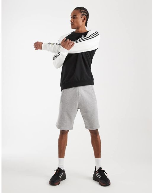 Adidas Originals Black Juventus Fc Originals Crew Sweatshirt for men