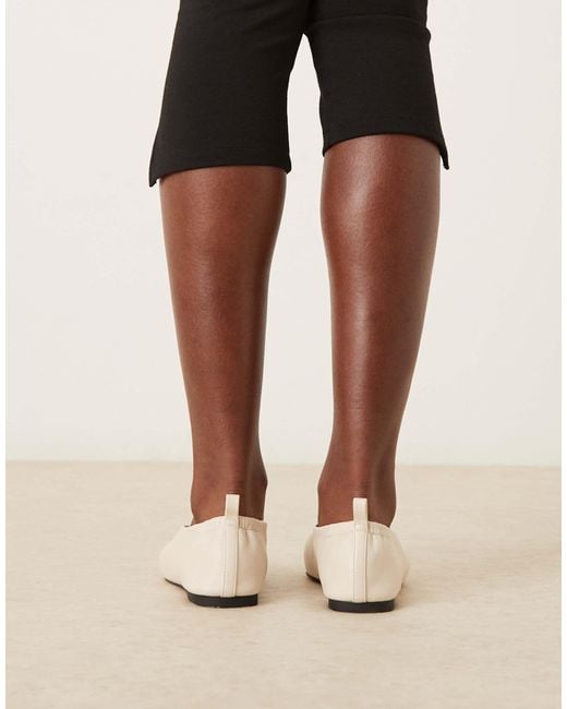 Leslie - ballerines à bout carré - cassé ASOS en coloris Natural