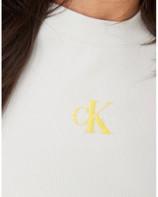 Calvin Klein White – knapp geschnittenes t-shirt