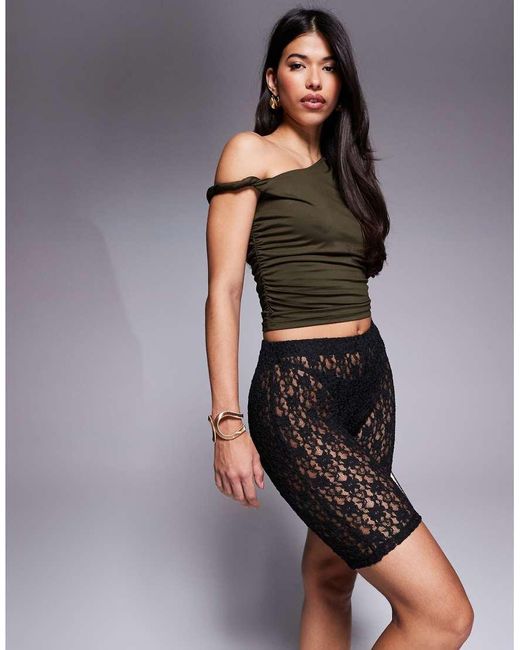 Leggings Cortos Negros Entallados De Encaje De ASOS de color Gray