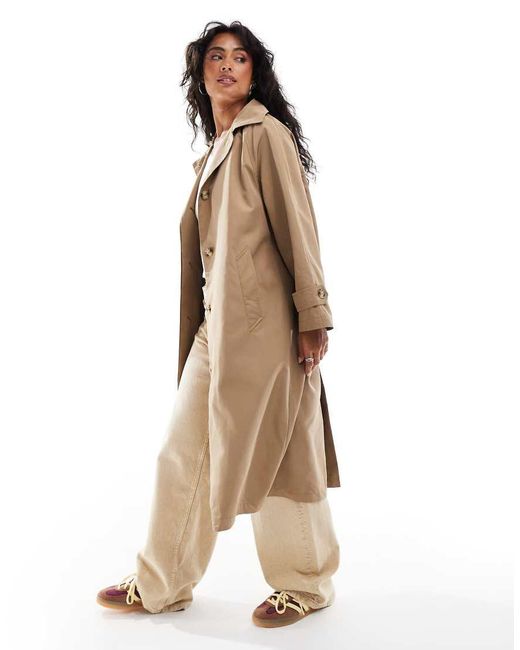 Trench Comodo Con Cappuccio di Stradivarius in Natural
