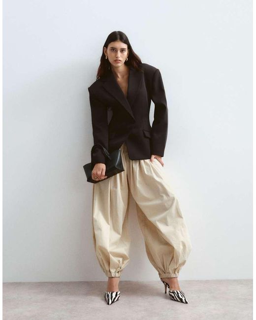ARRANGE Natural Waist Seam Balloon Leg Trousers