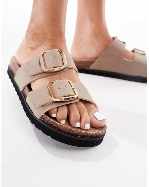 Sandalias Tostadas Con Diseño De Dos Tiras Con Hebillas De -Marrón New Look de color White