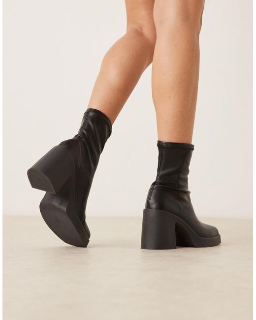 Edison - bottines souples à bout carré et à talon chunky ASOS en coloris Black
