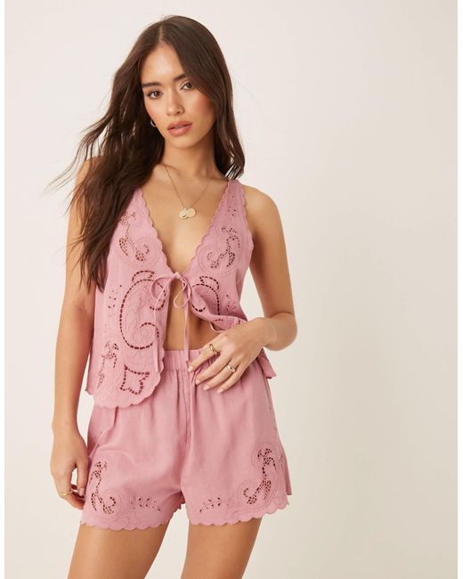 Blake - short ASOS en coloris Pink