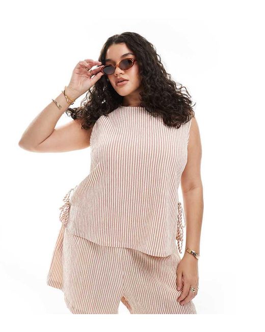 Curve di ASOS in Pink