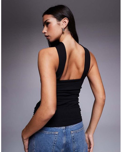 Top Largo Con Diseño Estructurado, Escote Palabra De Honor Y Detalle De Fular De ASOS de color Black