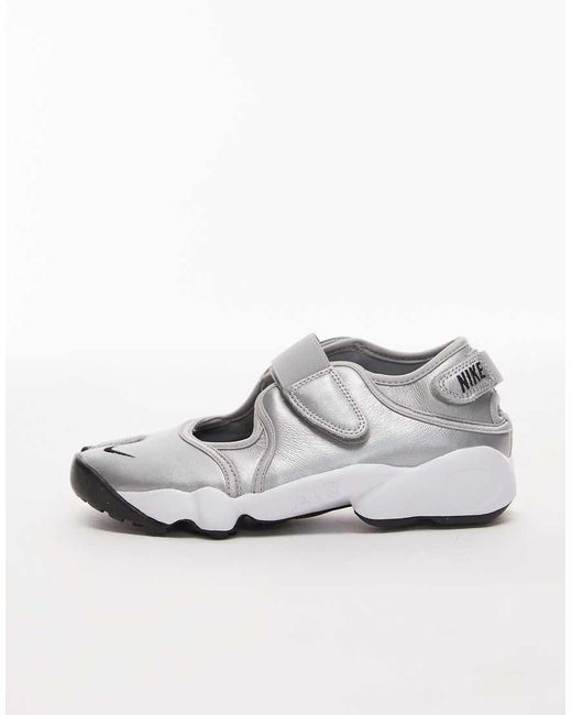 Nike Air Rift in het White