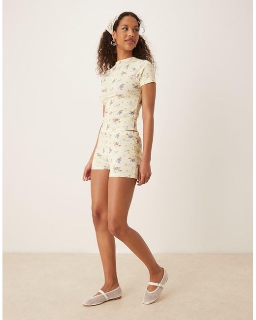 ASOS Baby T-Shirt Met Raglanmouwen in het Brown