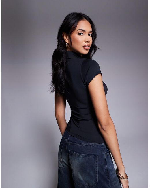 ASOS Blue – figurbetonte, kurzärmlige hemdbluse