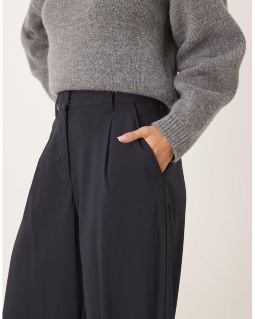 Pantalon habillé bouffant ASOS en coloris Blue