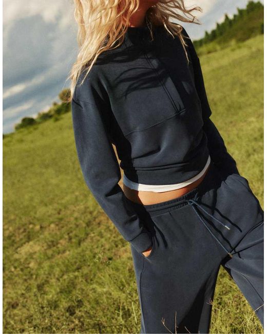 Pantaloni Stile Palazzo Blu Scuro Morbidi Al Tatto di Stradivarius in Green