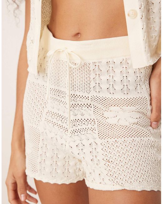ASOS Natural – strick-shorts