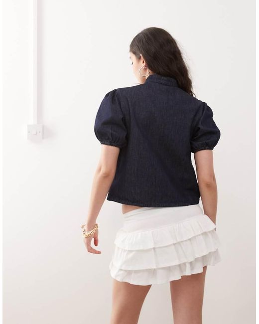 Reclaimed (vintage) Denim Top Met Pofmouwen En Gestrikte Hals in het Blue
