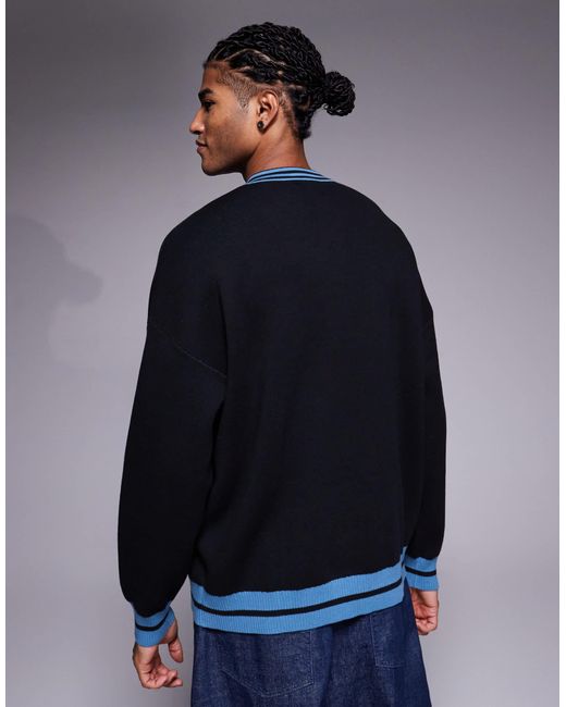 Pull oversize en maille à col montant en v avec motif vadella sports ASOS pour homme en coloris Blue