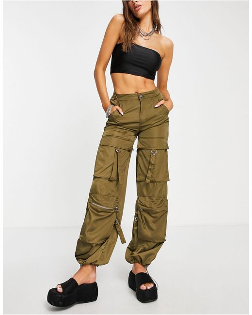 Pantalon cargo en satin d'ensemble à poches fantaisie kaki Bershka en coloris Vert Lyst