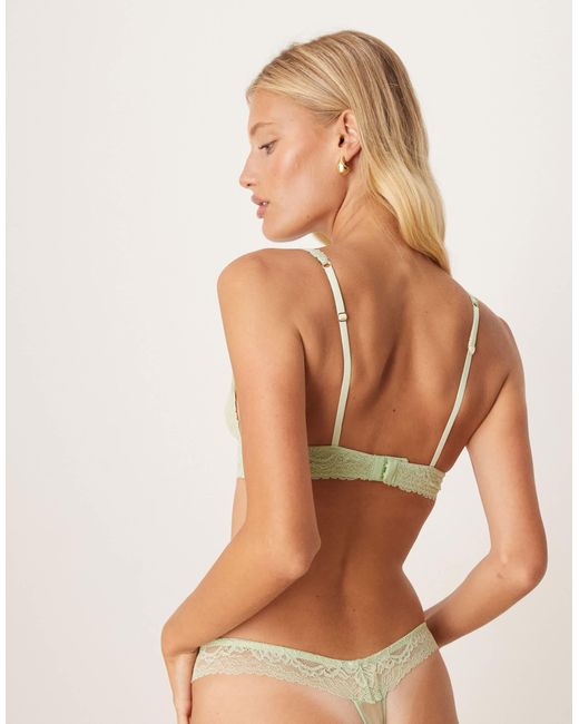 Mimi - string échancré en dentelle avec finition fantaisie - sauge ASOS en coloris Natural