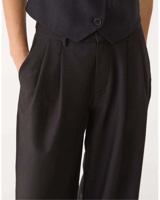 Pantalon ultra large à taille ajustable Stradivarius en coloris Black