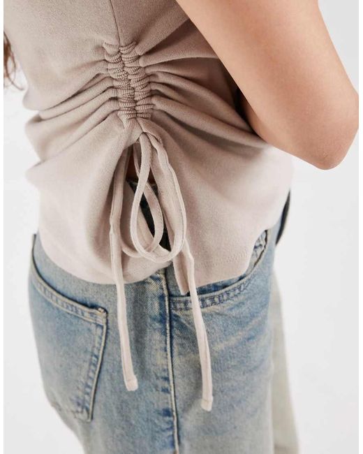 Top De Punto Asimétrico Con Lazo En Levi's de color Gray
