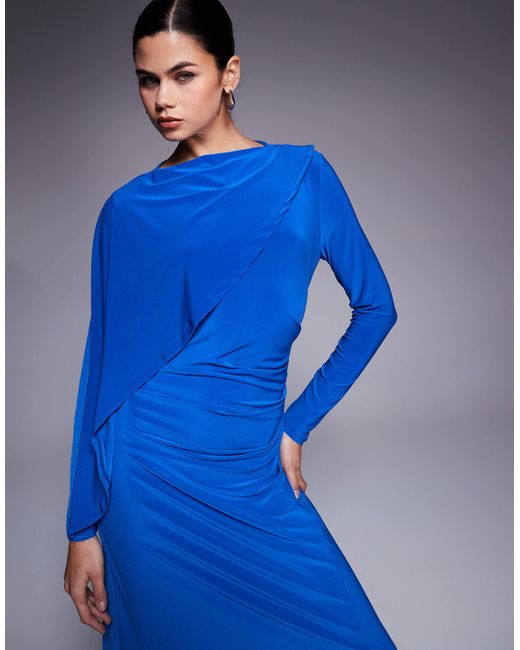DASKA Blue – figurbetontes maxikleid