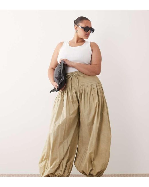 ARRANGE Natural Curve Utility Pleated Balloon Leg Pants