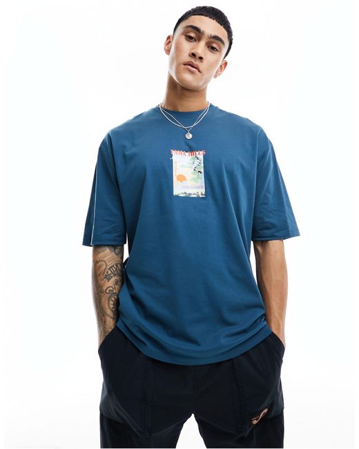 Camiseta extragrande con estampado escénico en el pecho ASOS de hombre de color Blue