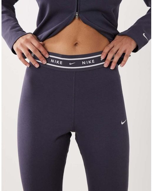 Nike Black Chill Jersey Cappri's