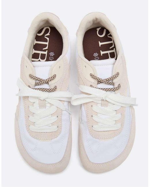 Stradivarius White S009 Leather Detail Barefoot Trainers