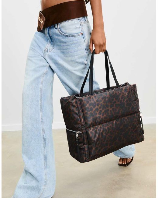 Borsa Shopping di Stradivarius in Black