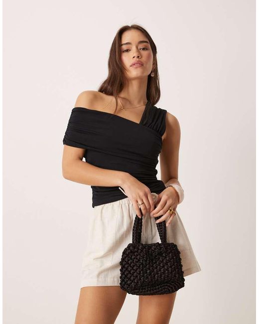 Abercrombie & Fitch Top Met Gedraaide Voorkant En Halternek in het Black