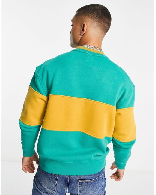 Levi's Logo Colour Block Chest Stripe Tipped Sweatshirt in Green for Men |  Lyst Canada