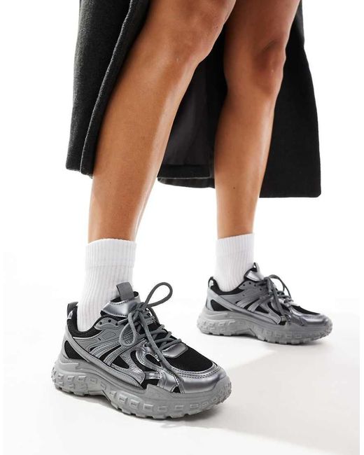SEQWL White Wolf Chunky Sneakers