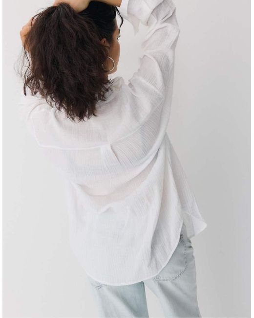Camicia Basic di Stradivarius in White