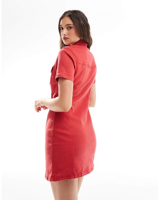 ASOS Red – figurbetontes jeans-hemdblusenkleid