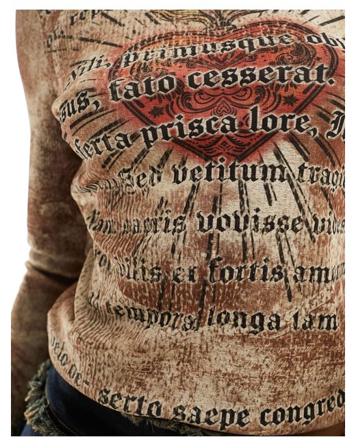 ASOS Brown – langärmliges netzstoff-shirt mit knappem schnitt und renaissance-herz-grafikprint