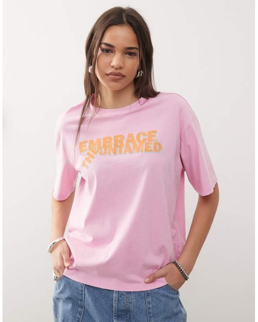Noisy May Oversized T-Shirt Met Slogan Aan De Voorkant in het Pink