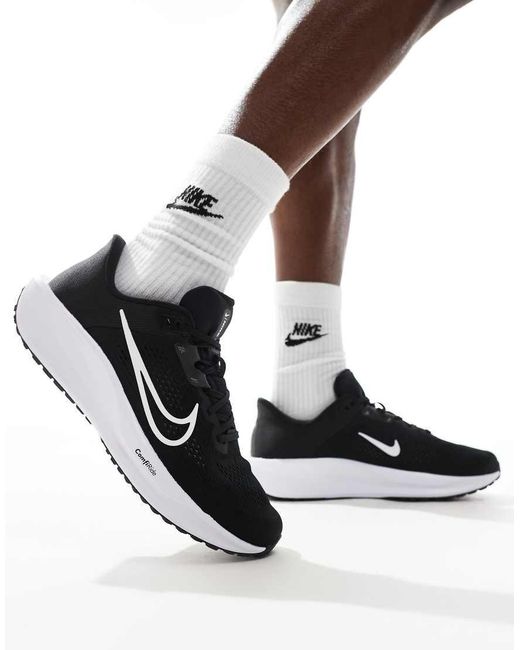 Nike Black Quest 6 Trainers for men