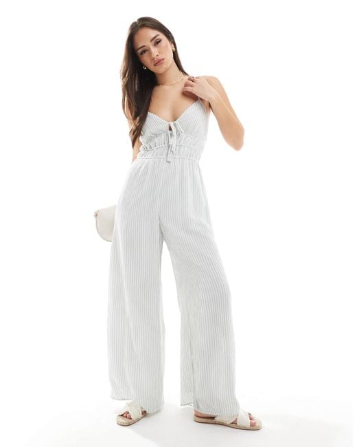 Hollister White – jumpsuit mit nadelstreifen, camisole-trägern und doppeltem bindedetail vorne