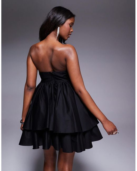 ASOS Black – trägerloses, kurzes babydoll-kleid