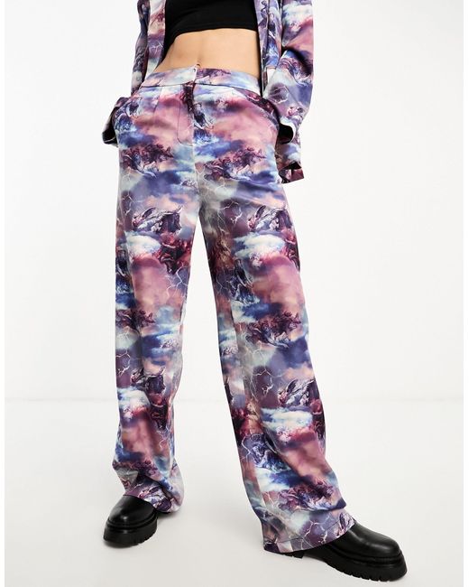 Pantaloni a fondo ampio con stampa rinascimentale di Annorlunda in Multicolor