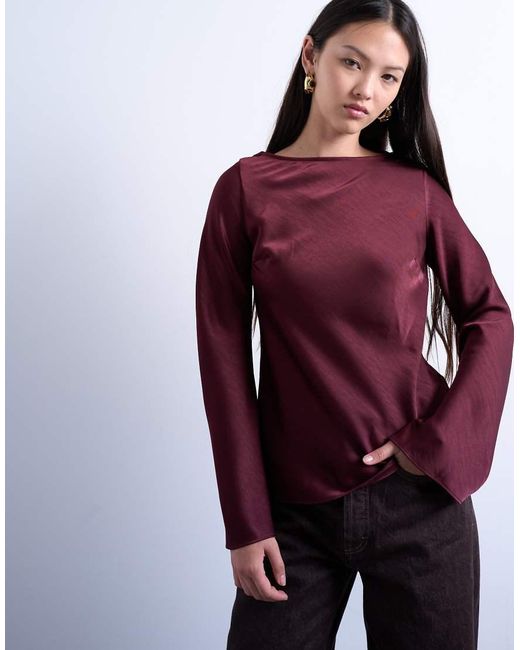 TOPSHOP Top Met Lange Mouwen En Lage Ronde Achterkant in het Red