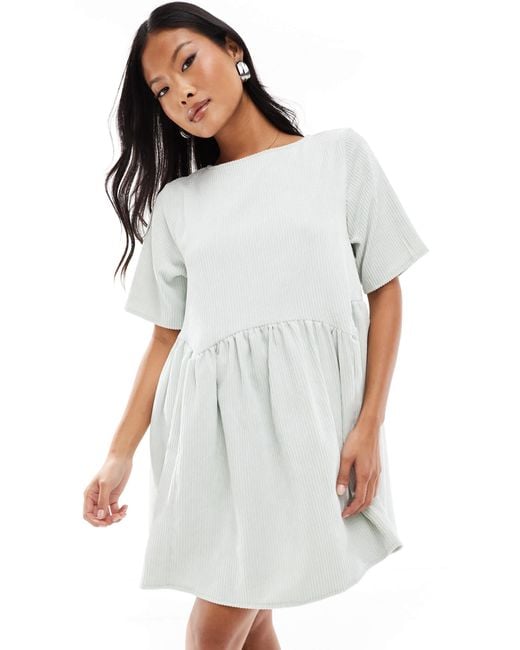 Asos design petite - t-shirt babydoll en velours côtelé avec couture à la taille - menthe ASOS en coloris White