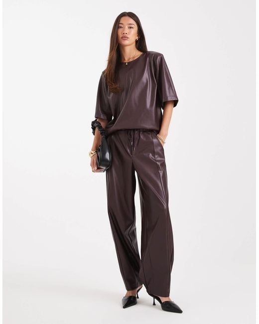 Pantalon d'ensemble ample à enfiler en similicuir - prune ASOS en coloris Multicolor