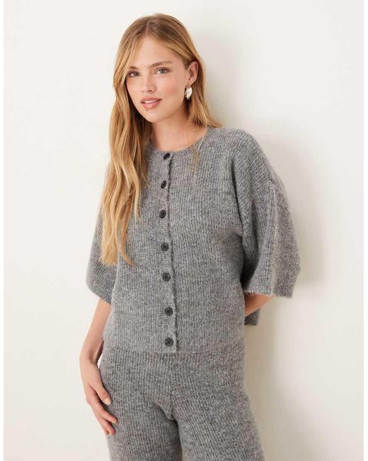 Pretty Lavish Ovalie in het Gray